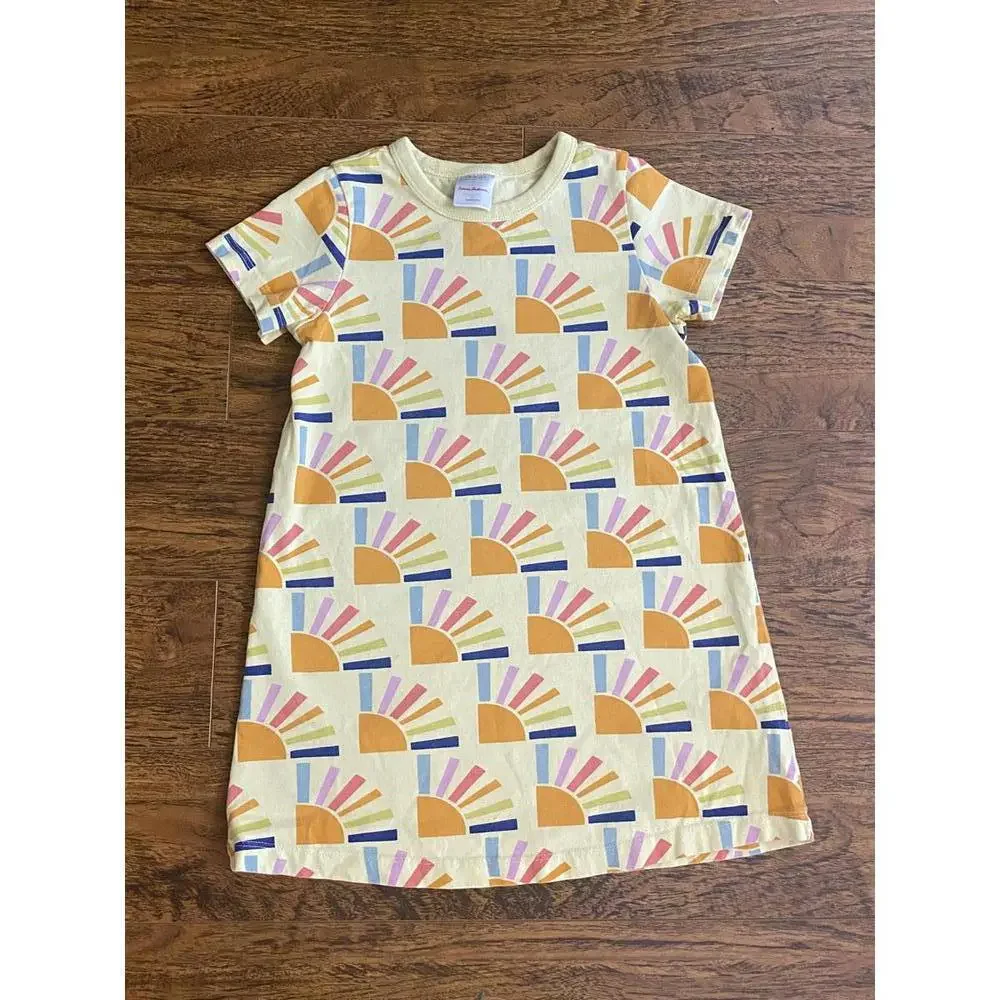 Unisex Kids' Short Sleeve Dress with Colorful Sun Pattern - Picture 6 of 8